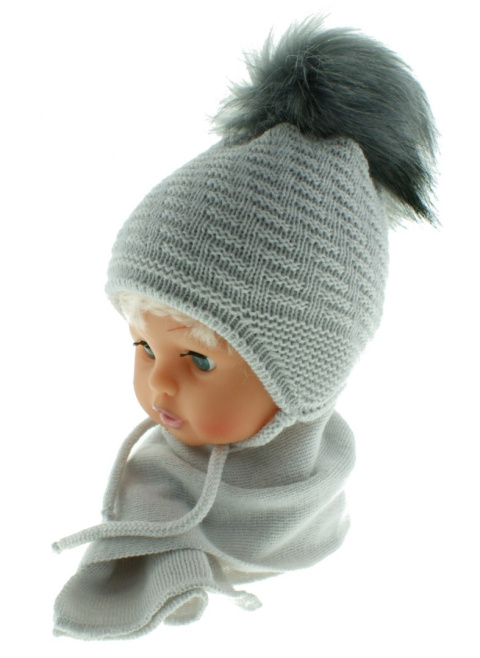 Baby hat with a scarf CZ + S 015E Baby hat with a scarf CZ + S 015E