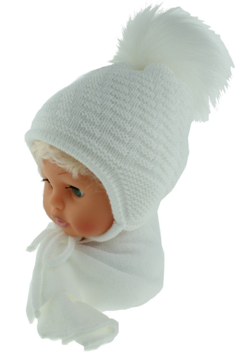 Baby hat with a scarf CZ + S 015 Baby hat with a scarf CZ + S 015
